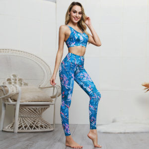 ladies workout clothes