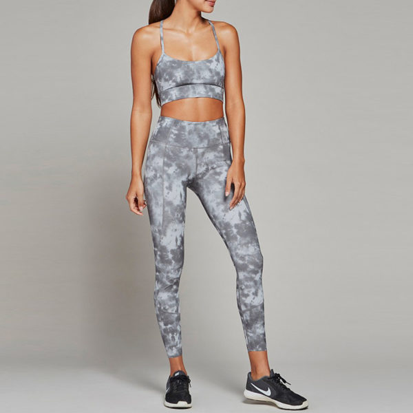 trendy workout clothes